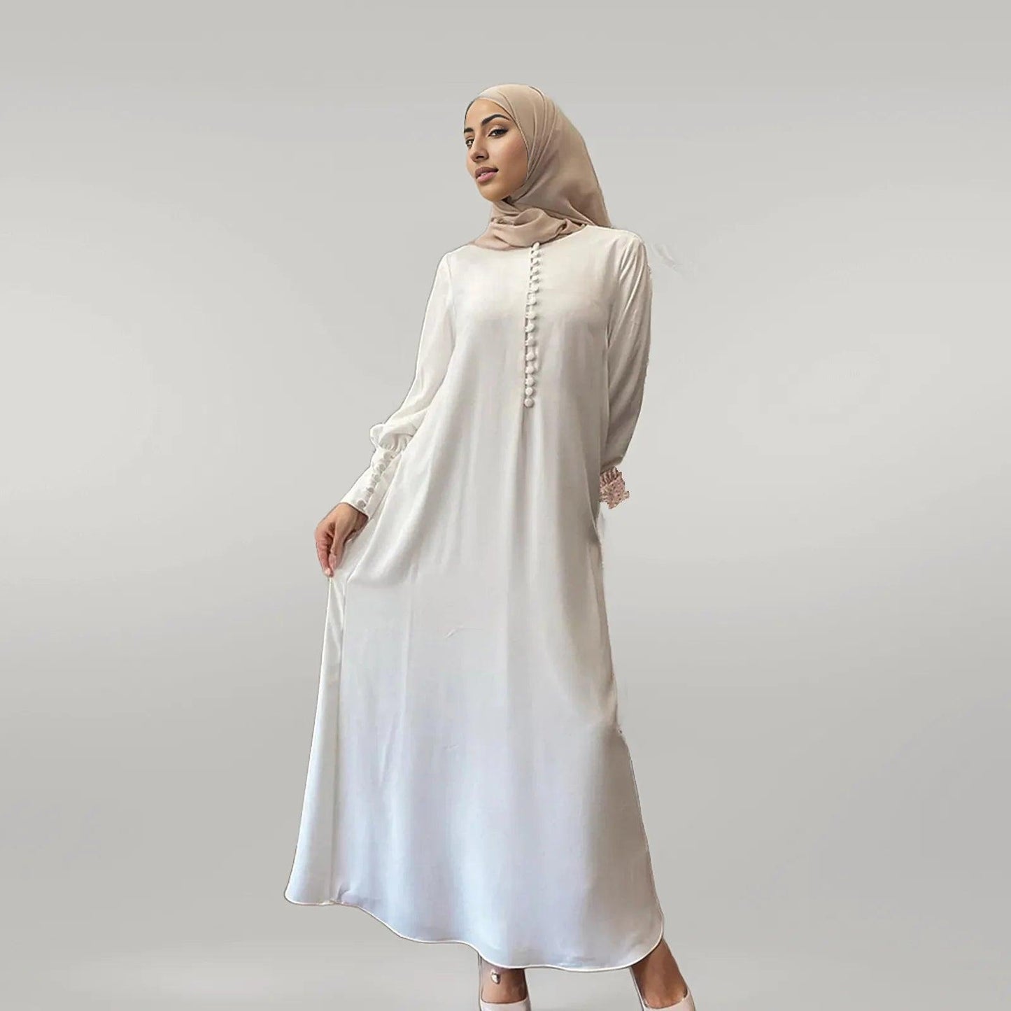 عباية مريحة بأكمام واسعة